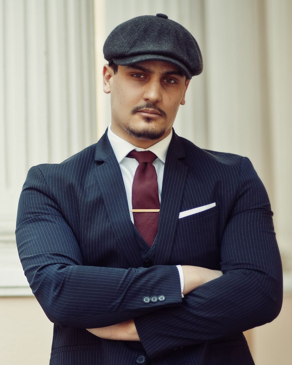 portrait-of-retro-1920s-english-arabian-business-m-QMS5FRZ.jpg